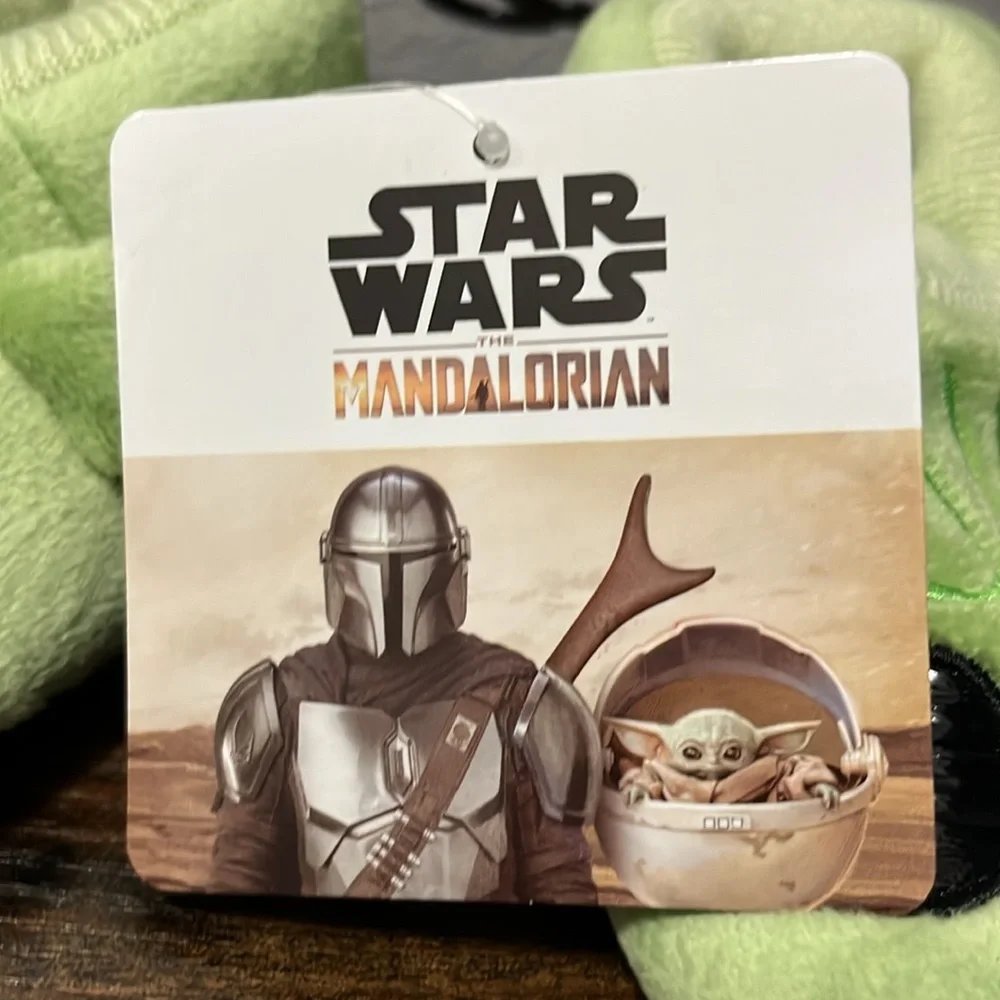 Star Wars Mandalorian Green Slippers NWT